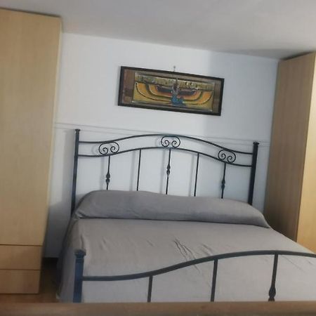 Real Family House Daire Napoli Dış mekan fotoğraf